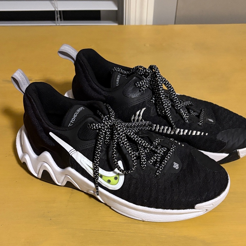 Nike Kids Black and White Sneakers